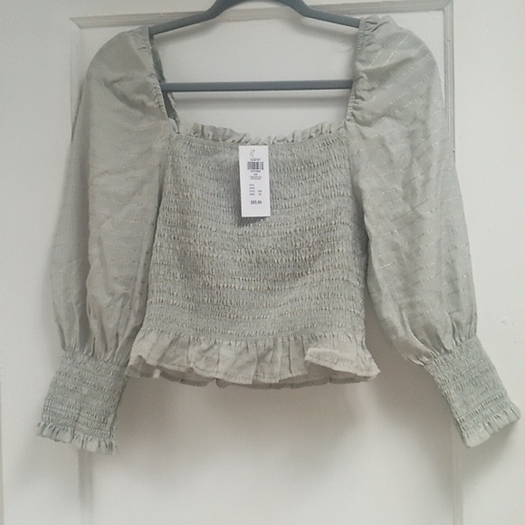 Honey size small sage green w gold threads blouse - Picture 2 of 4